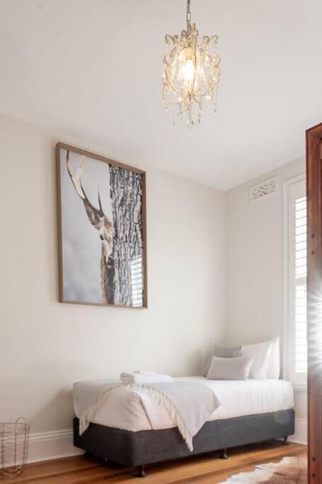 Historic Beauty In The Cbd! Parking And Wifi Appartement Launceston Buitenkant foto