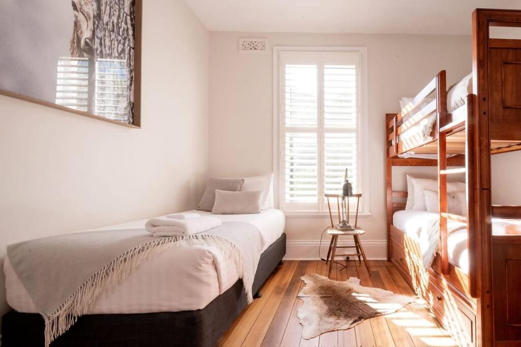 Historic Beauty In The Cbd! Parking And Wifi Appartement Launceston Buitenkant foto