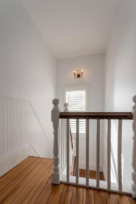 Historic Beauty In The Cbd! Parking And Wifi Appartement Launceston Buitenkant foto